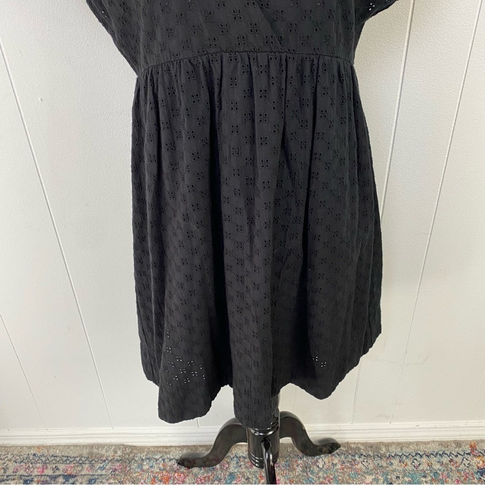 Wilfred Aritzia Womens Black V Neck Misha Dress Small Eyelet Lace Mini /Babydoll - Picture 5 of 16
